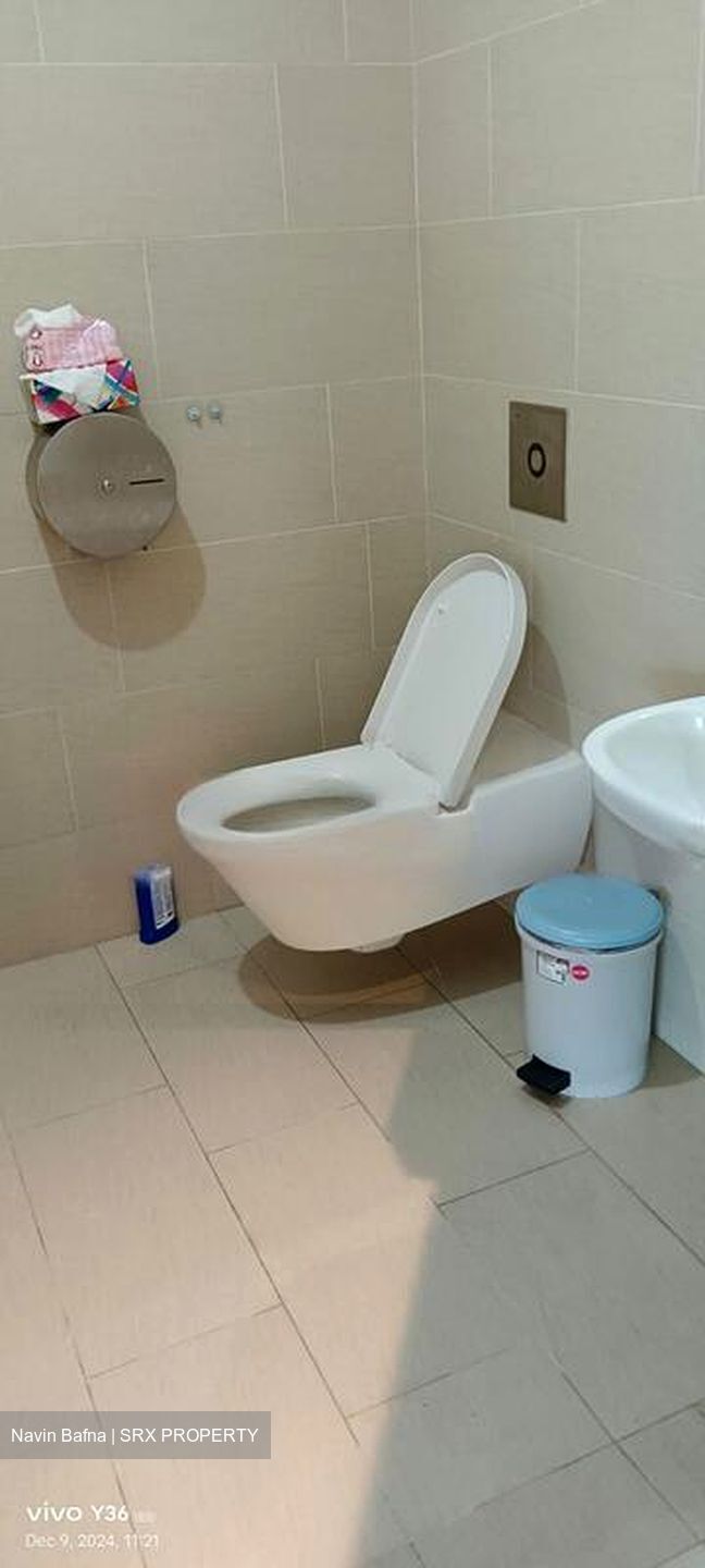Ocbc Property Services Building (D1), Office #566783081